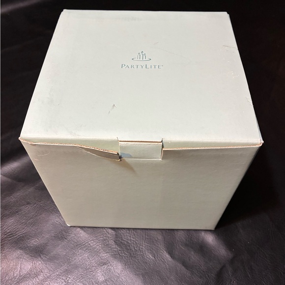 PartyLite Jump For Joy Glass Dolphins Tealight Candle Holder P8876 Retired Rare - Picture 5 of 7